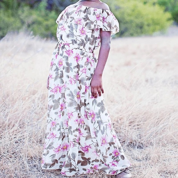 NWT Peyton Bre Ruffle Floral Maxi Dress - Picture 2 of 2